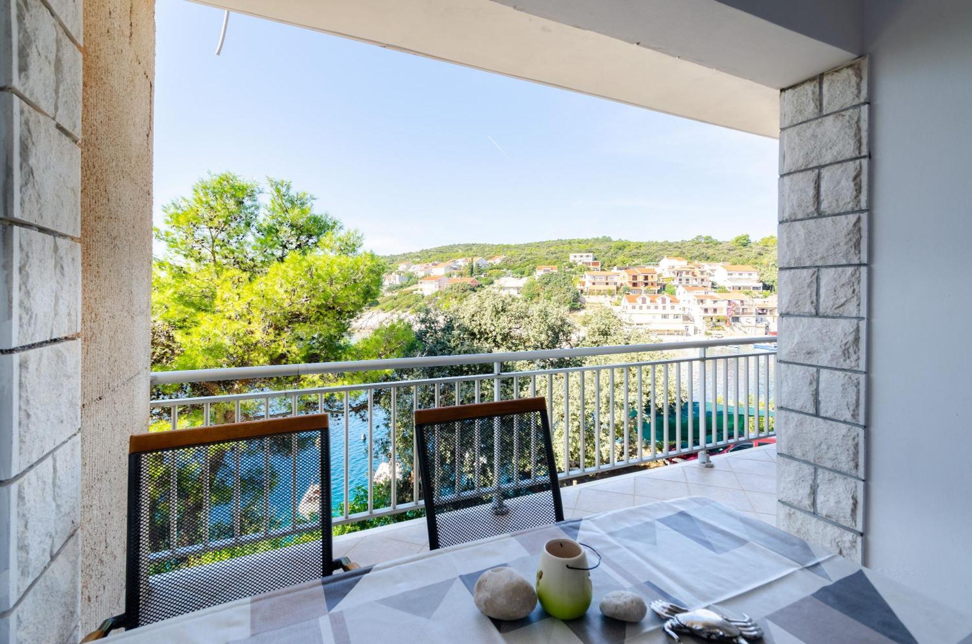 Apartmani Juraj Zavalatica Exterior foto